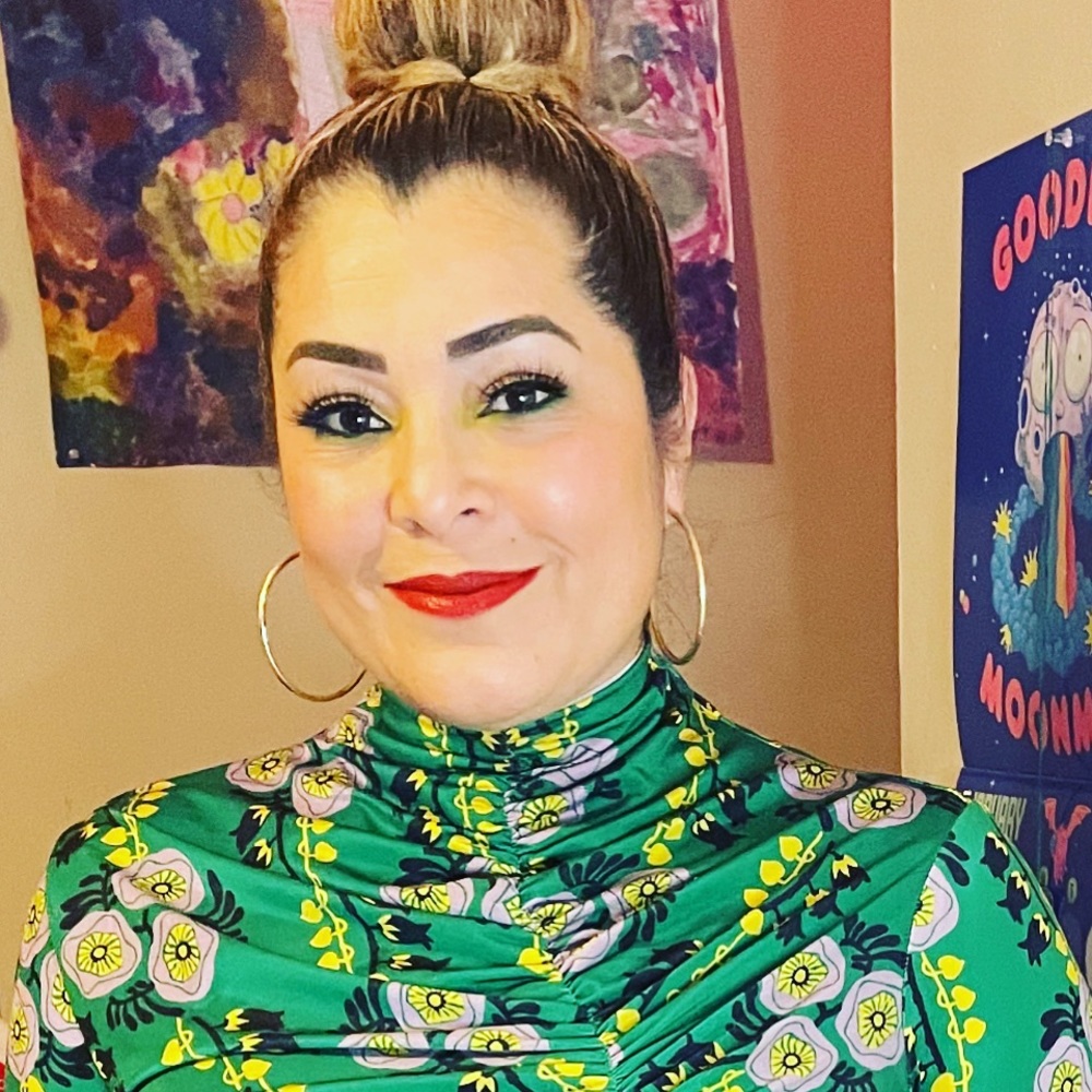Meet your Posher, Leyla